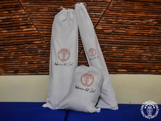 présentation des sacs de rangement pour les hamacs à barre , les hamacs chaise et les hamacs traditionnels du Nicaragua