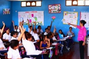 photo d'enfant au Nicaragua dans une classe. photo pour l'article " nos hamacs issus du commerce "équitable